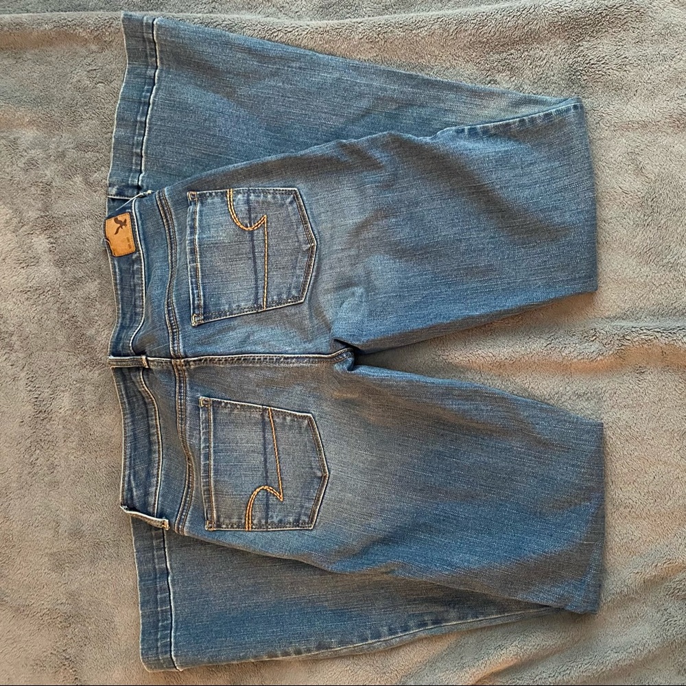 American Eagle Jeans size 4, Flare Bottom